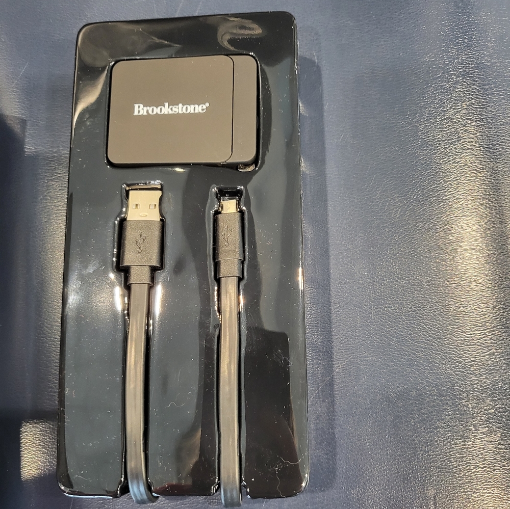 Brookstone type C charger